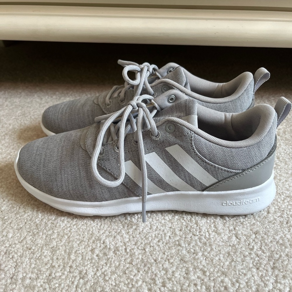 Adidas Women’s Size 7 Grey Athletic Shoes